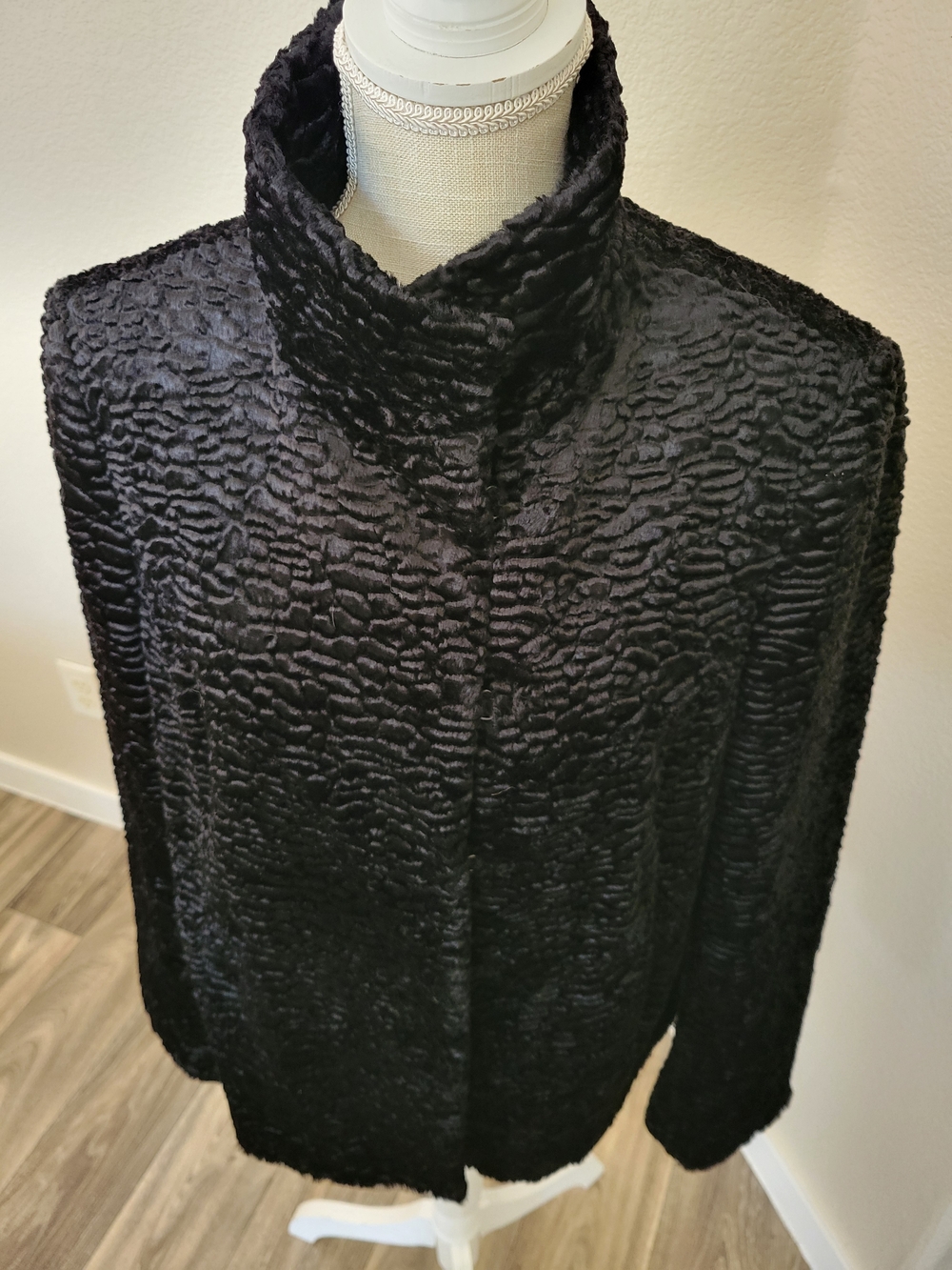 Vtg Tribal Black Faux Persian Lamb Fur Jacket Coat Mock Neck Pockets Size 8 Y2K